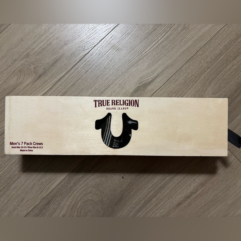 True Religion Beige Box with Logo